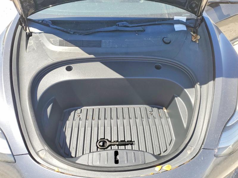 46522426 :رقم المزاد ، 5YJ3E1EC0MF860690 vin ، 2021 Tesla Model 3 مزاد بيع