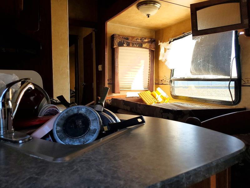 41773576 :رقم المزاد ، 1UJCJ0BSXB1PH0336 vin ، 2011 Jay Recreational Vehicle (rv) مزاد بيع