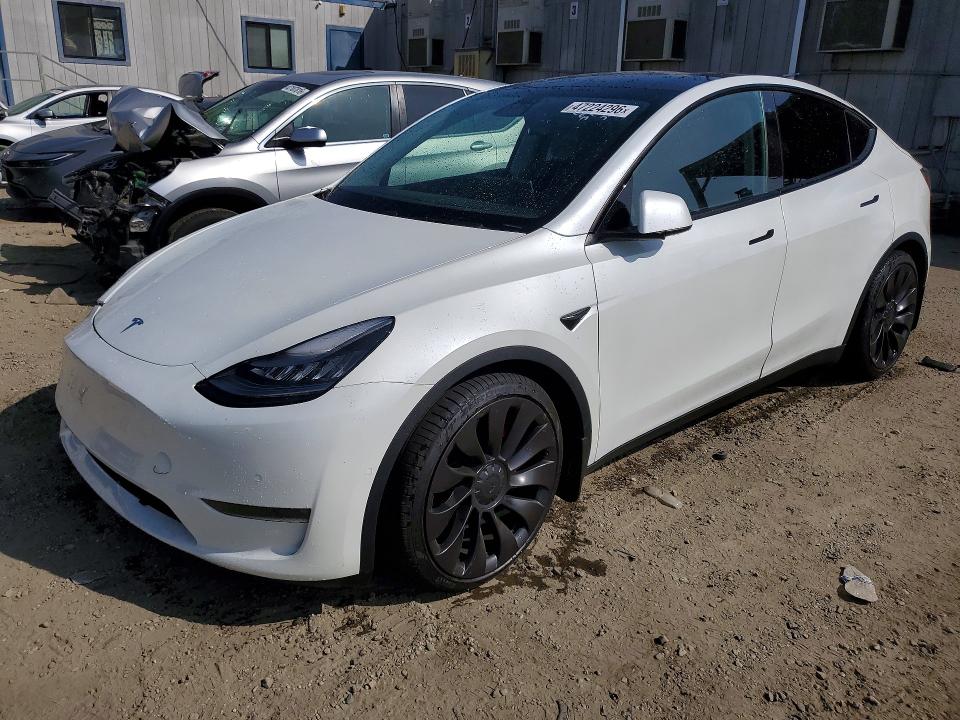 47224296 :رقم المزاد ، 5YJYGDEF9LF019316 vin ، 2020 Tesla Model Y مزاد بيع