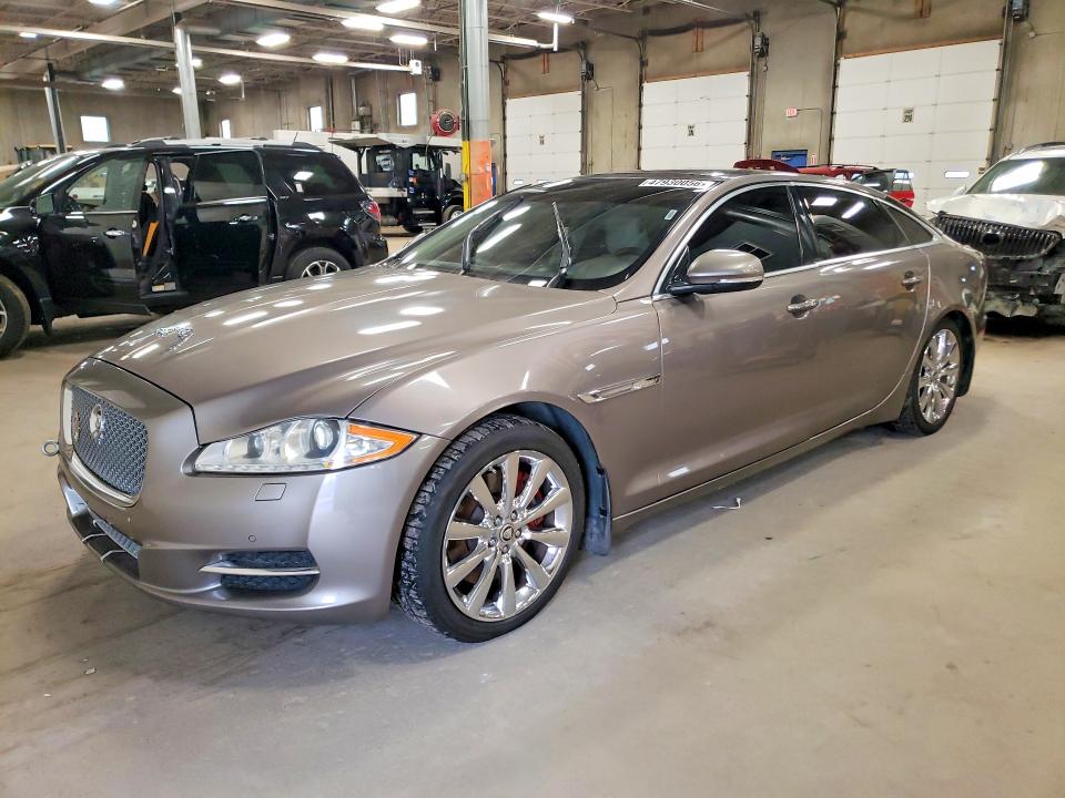 47930056 :رقم المزاد ، SAJWA2GB4BLV06749 vin ، 2011 Jaguar Xjl مزاد بيع