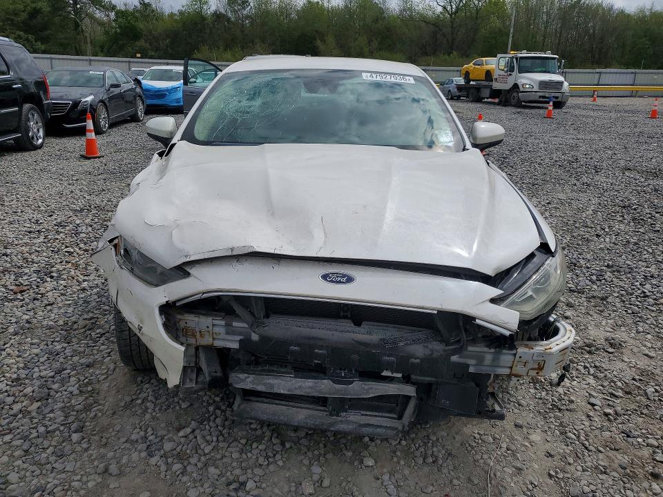 47927936 :رقم المزاد ، 3FA6P0LU4KR195873 vin ، 2019 Ford Fusion مزاد بيع