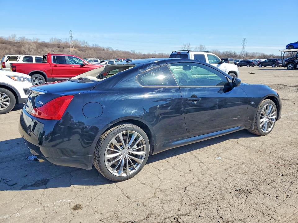 47287086 :رقم المزاد ، JN1CV6EL1FM890467 vin ، 2015 Infiniti Q60 Coupe مزاد بيع