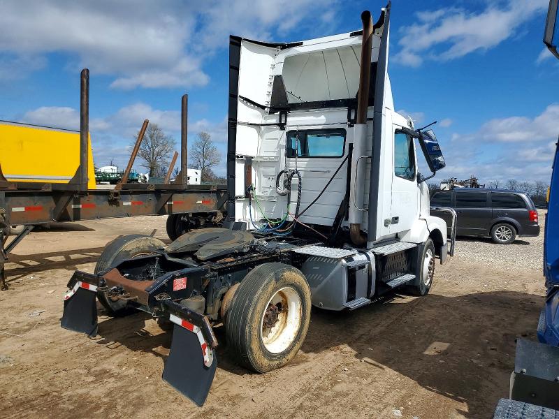 2017 Volvo Vn მანქანა იყიდება აუქციონზე, vin: 4V4N39TG8HN988044, აუქციონის ნომერი: 46199186