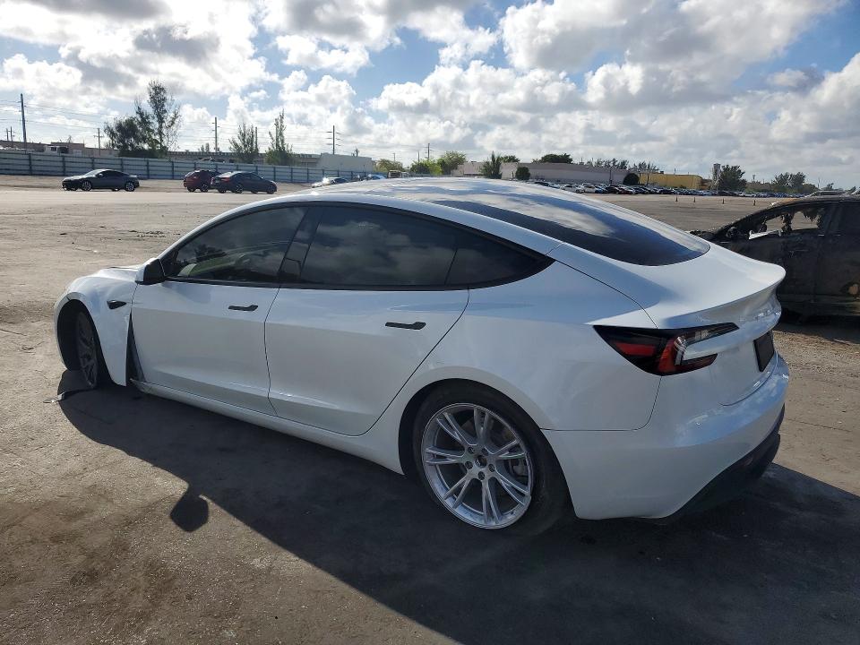 2025 Tesla Model 3 მანქანა იყიდება აუქციონზე, vin: 5YJ3E1EBXSF900309, აუქციონის ნომერი: 79523495