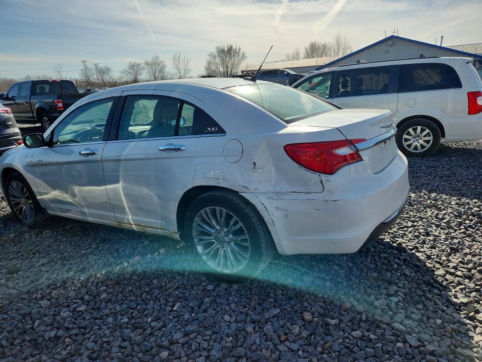 47237466 :رقم المزاد ، 1C3BC2FG2BN505791 vin ، 2011 Chrysler 200 مزاد بيع