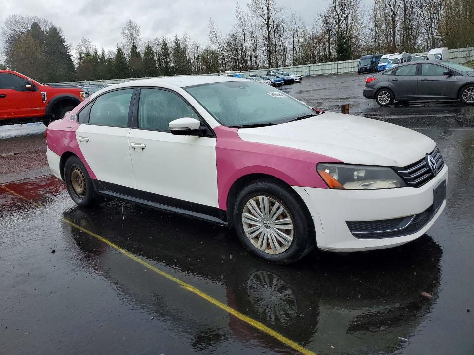 Продажа на аукционе авто 2014 Volkswagen Passat, vin: 1VWAT7A3XEC023284, номер лота: 46389596