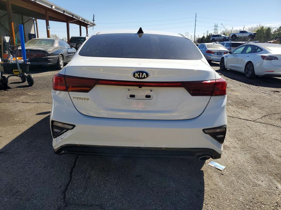 47643546 :رقم المزاد ، 3KPF24ADXLE211506 vin ، 2020 Kia Forte مزاد بيع
