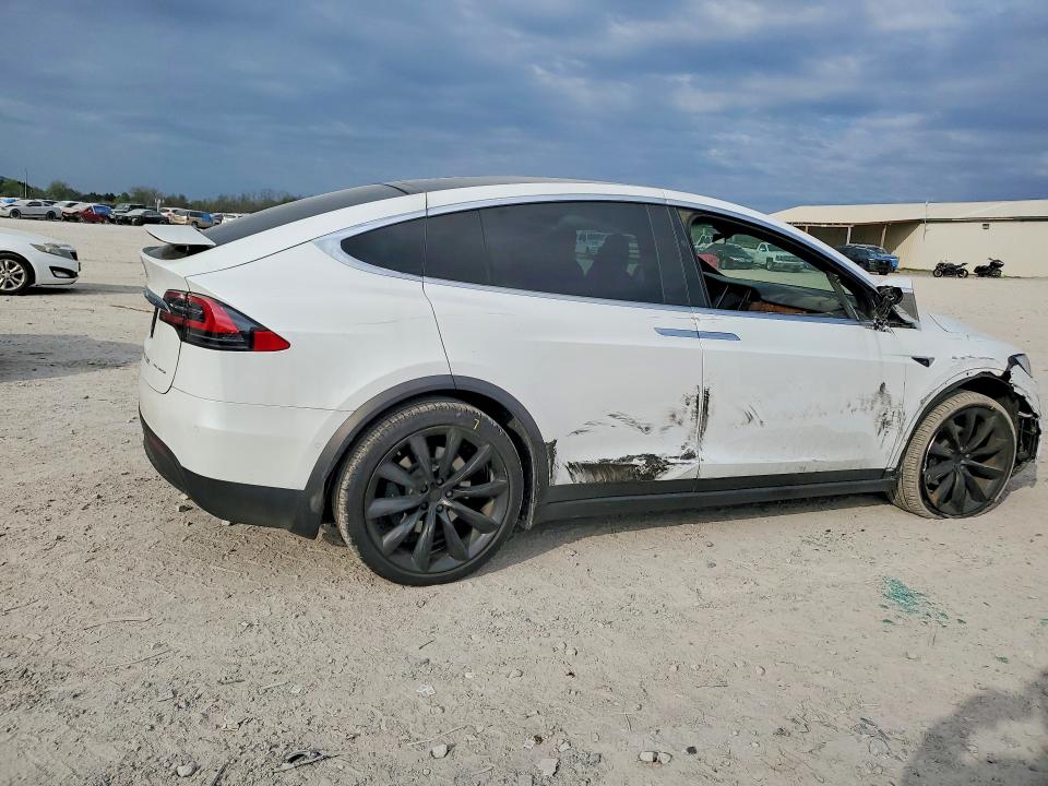 48125086 :رقم المزاد ، 5YJXCDE29LF305185 vin ، 2020 Tesla Model X مزاد بيع