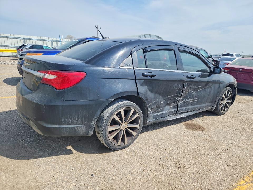 Продажа на аукционе авто 2013 Chrysler 200, vin: 1C3CCBCG3DN759859, номер лота: 47957346