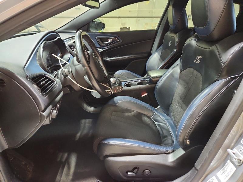 46281016 :رقم المزاد ، 1C3CCCBG7FN505808 vin ، 2015 Chrysler 200 مزاد بيع
