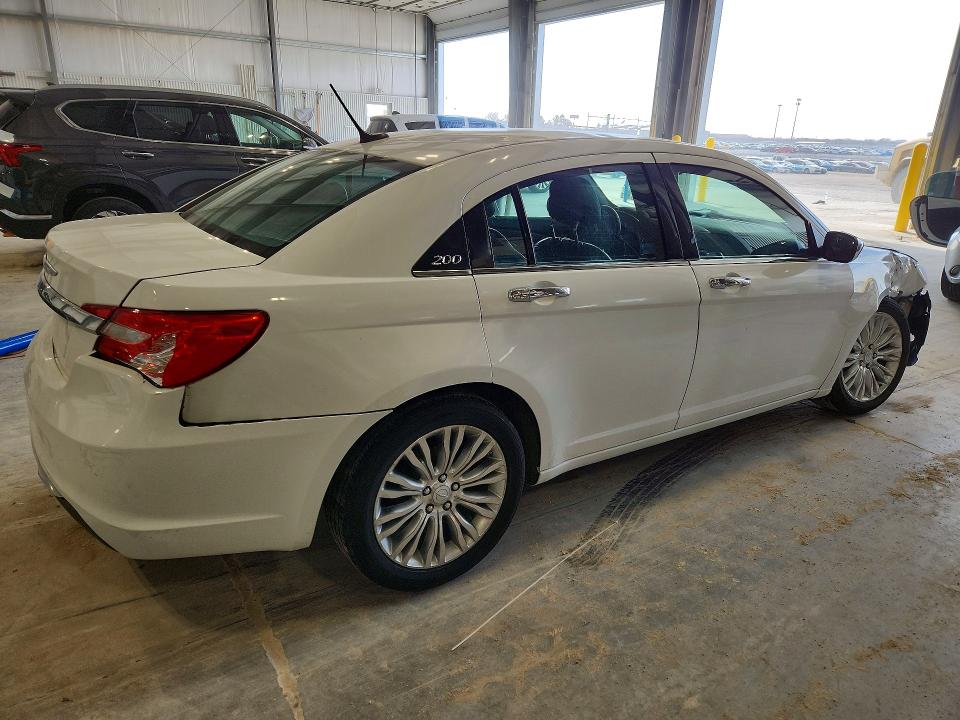 2012 Chrysler 200 მანქანა იყიდება აუქციონზე, vin: 1C3CCBCBXCN303747, აუქციონის ნომერი: 45589456
