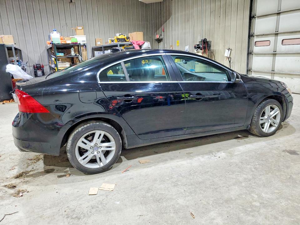 2014 Volvo S60 მანქანა იყიდება აუქციონზე, vin: YV1612FS7E2275916, აუქციონის ნომერი: 46873996