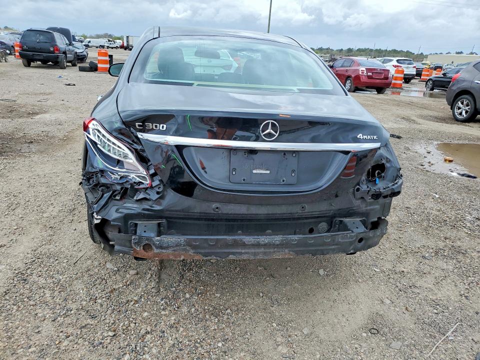 2017 Mercedes-benz C მანქანა იყიდება აუქციონზე, vin: 55SWF4KB4HU203127, აუქციონის ნომერი: 42056566