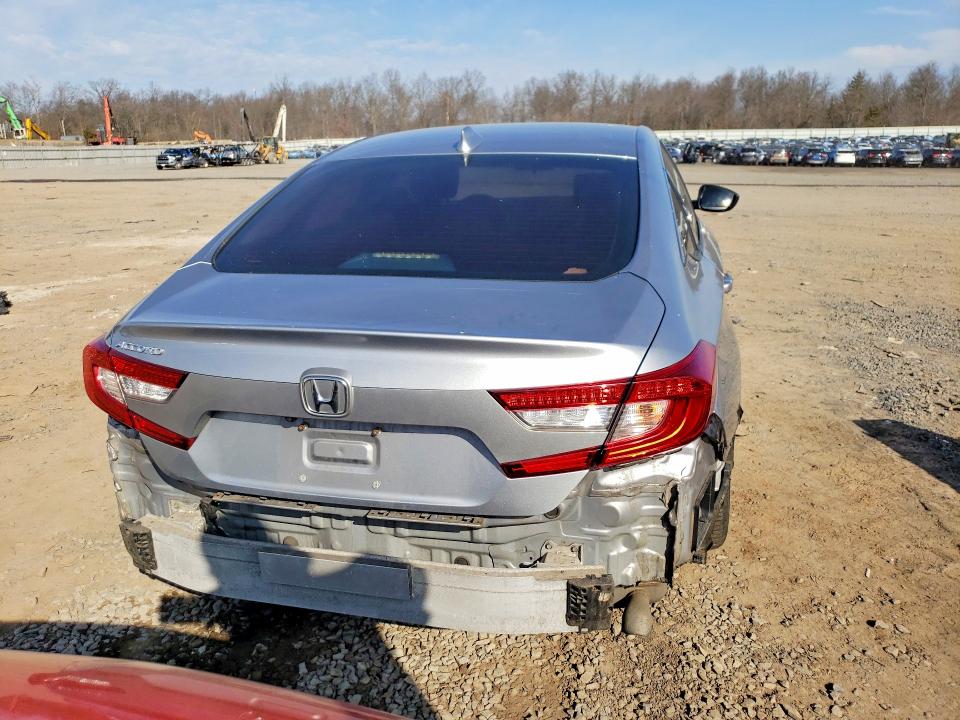 2019 Honda Accord მანქანა იყიდება აუქციონზე, vin: 1HGCV1F14KA043436, აუქციონის ნომერი: 41978056