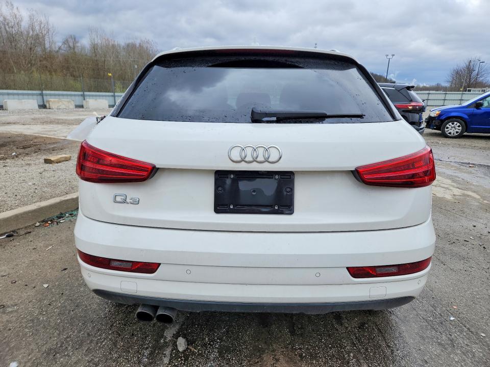 46004796 :رقم المزاد ، WA1BCCFS0JR007600 vin ، 2018 Audi Q3 مزاد بيع