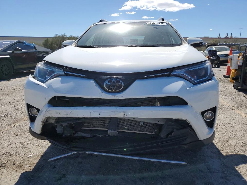 41816236 :رقم المزاد ، JTMRFREV6JJ730053 vin ، 2018 Toyota Rav4 مزاد بيع