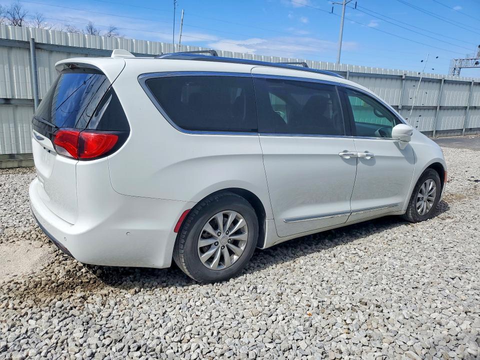 Продаж на аукціоні авто 2018 Chrysler Pacifica, vin: 2C4RC1BG1JR233505, номер лоту: 46389706