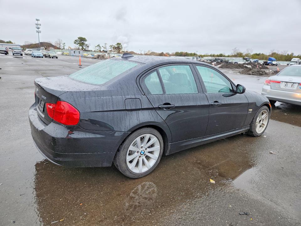 75820905 :رقم المزاد ، WBAPK5C59BA656351 vin ، 2011 Bmw 328 مزاد بيع