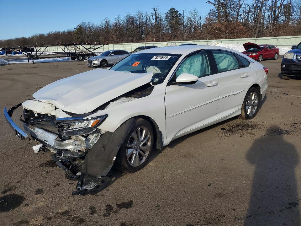 79210915 :رقم المزاد ، 1HGCV1F16JA180845 vin ، 2018 Honda Accord مزاد بيع