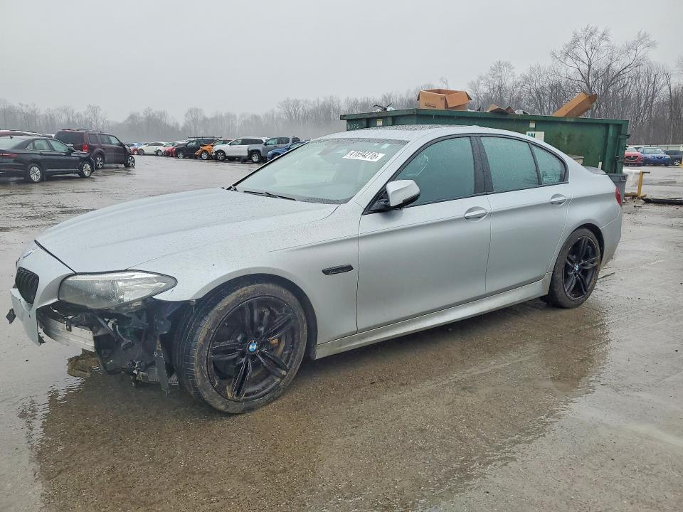 41694216 :رقم المزاد ، WBAKP9C51FD693790 vin ، 2015 Bmw 550 مزاد بيع