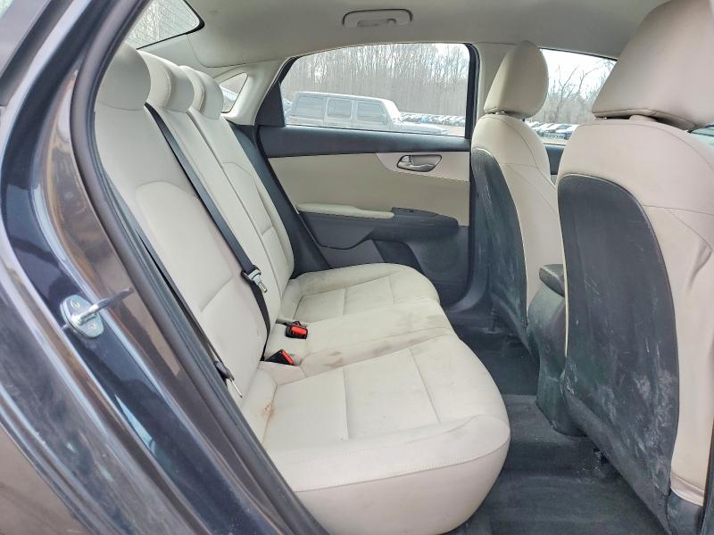 47532486 :رقم المزاد ، 3KPF24ADXNE496257 vin ، 2022 Kia Forte مزاد بيع