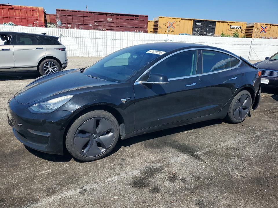 Продажа на аукционе авто 2018 Tesla Model 3, vin: 5YJ3E1EA7JF171613, номер лота: 47379596