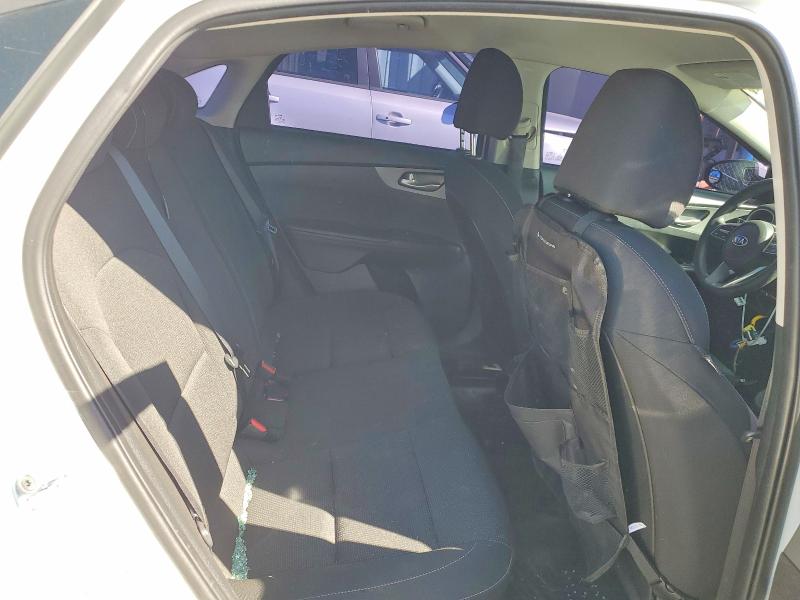 47643546 :رقم المزاد ، 3KPF24ADXLE211506 vin ، 2020 Kia Forte مزاد بيع