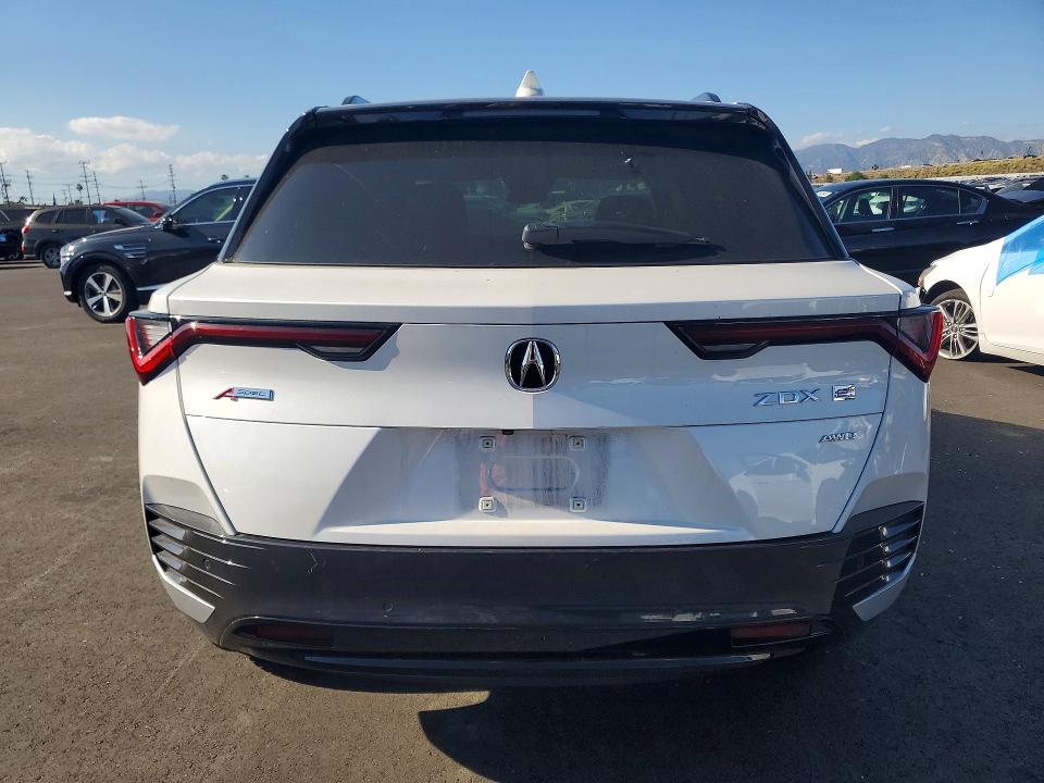 2024 Acura Zdx მანქანა იყიდება აუქციონზე, vin: 4W5KHNRLXRZ509648, აუქციონის ნომერი: 79360545