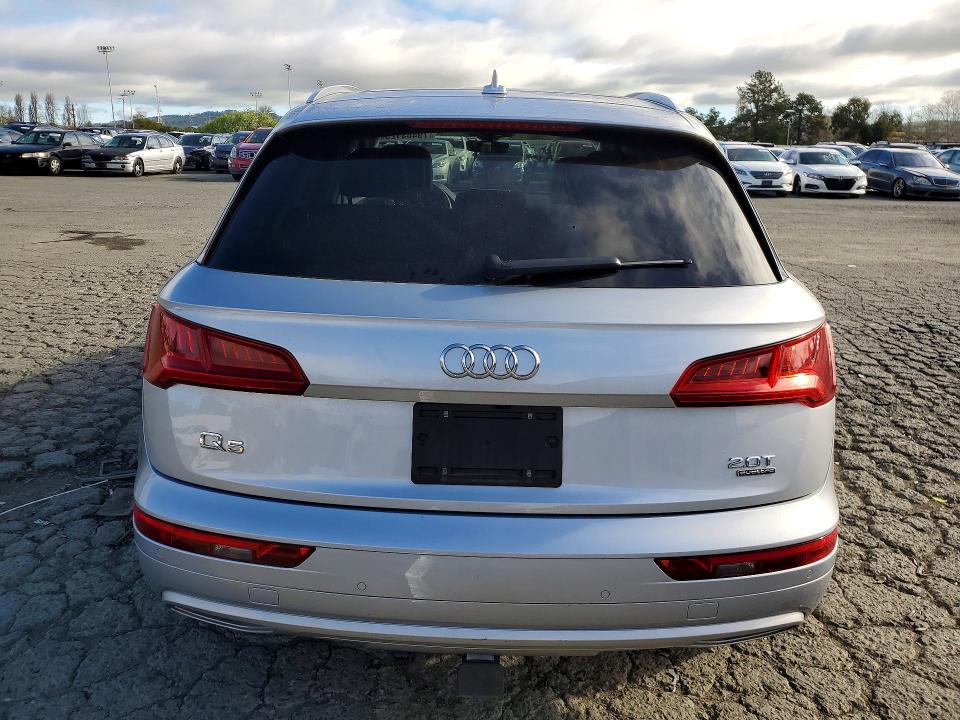 Продажа на аукционе авто 2018 Audi Q5, vin: WA1BNAFY8J2008456, номер лота: 79483125