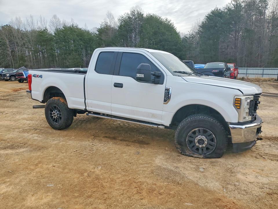 79349815 :رقم المزاد ، 1FT7X2B68KEF21397 vin ، 2019 Ford F250 مزاد بيع