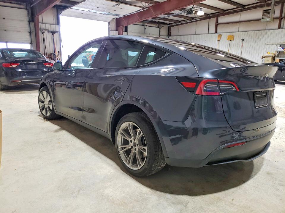 2024 Tesla Model Y მანქანა იყიდება აუქციონზე, vin: 7SAYGDEDXRF041190, აუქციონის ნომერი: 47000566
