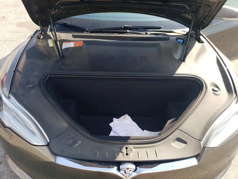 47788076 :رقم المزاد ، 5YJSA1E49GF142270 vin ، 2016 Tesla Model S مزاد بيع