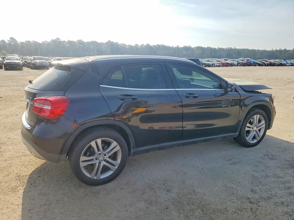 45620976 :رقم المزاد ، WDCTG4GB3FJ034650 vin ، 2015 Mercedes-benz Gla مزاد بيع