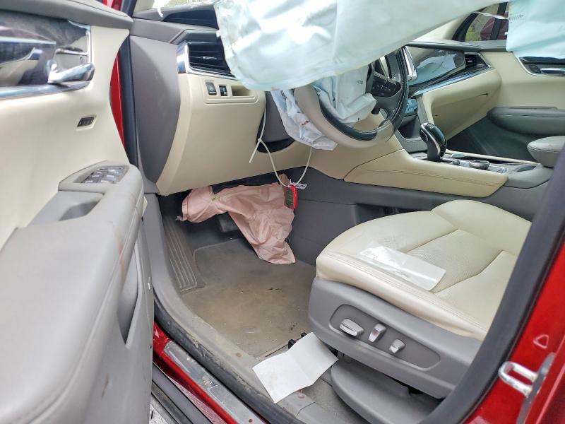 48261936 :رقم المزاد ، 1GYKPCRS8LZ213900 vin ، 2020 Cadillac Xt6 مزاد بيع