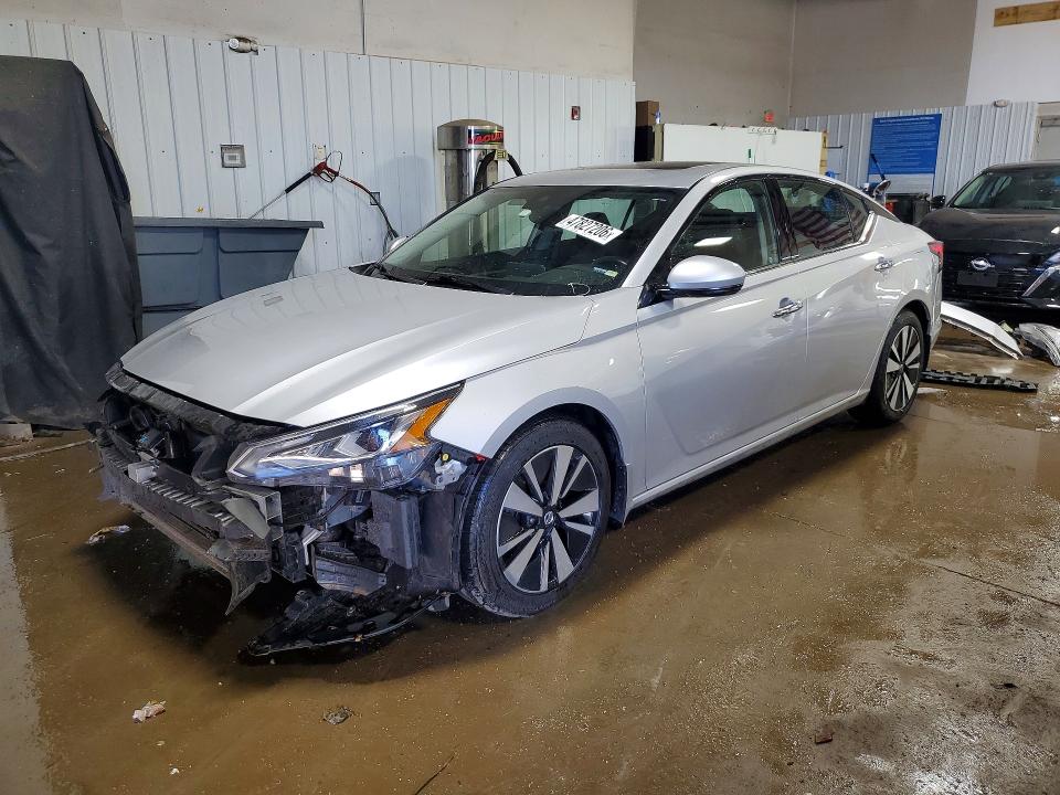 2019 Nissan Altima მანქანა იყიდება აუქციონზე, vin: 1N4BL4EV6KC256937, აუქციონის ნომერი: 47827206