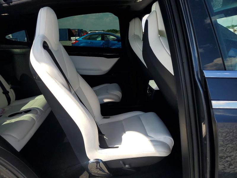 2018 Tesla Model X მანქანა იყიდება აუქციონზე, vin: 5YJXCBE29JF120037, აუქციონის ნომერი: 47739386
