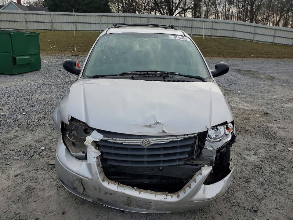 79710405 :رقم المزاد ، 2A4GP54L47R121684 vin ، 2007 Chrysler Town & Country مزاد بيع