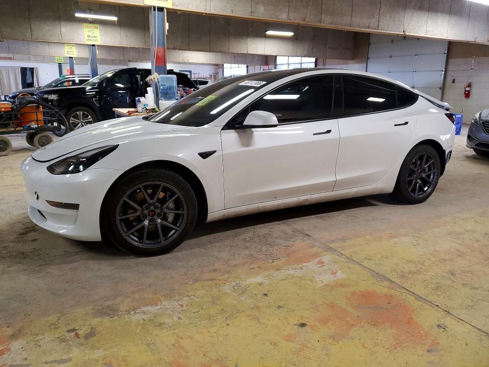 2023 Tesla Model 3 მანქანა იყიდება აუქციონზე, vin: 5YJ3E1EA8PF424060, აუქციონის ნომერი: 46115986