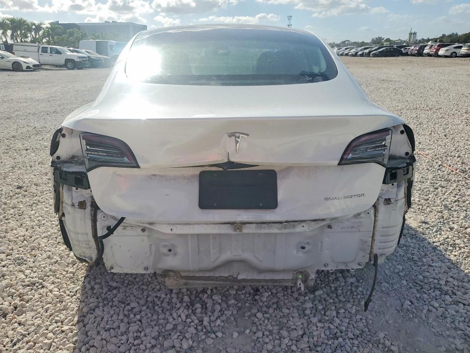 45840656 :رقم المزاد ، 5YJ3E1EBXNF123411 vin ، 2022 Tesla Model 3 مزاد بيع