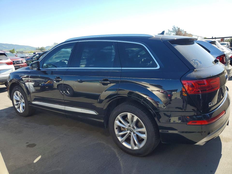 2017 Audi Q7 მანქანა იყიდება აუქციონზე, vin: WA1LAAF75HD031425, აუქციონის ნომერი: 41970616