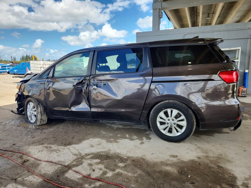 46437806 :رقم المزاد ، KNDMB5C13J6394203 vin ، 2018 Kia Sedona مزاد بيع
