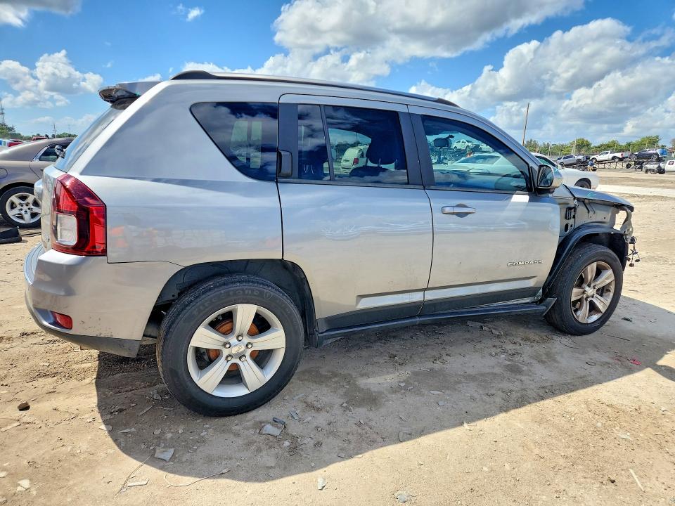 46002806 :رقم المزاد ، 1C4NJCEA2FD110717 vin ، 2015 Jeep Compass مزاد بيع