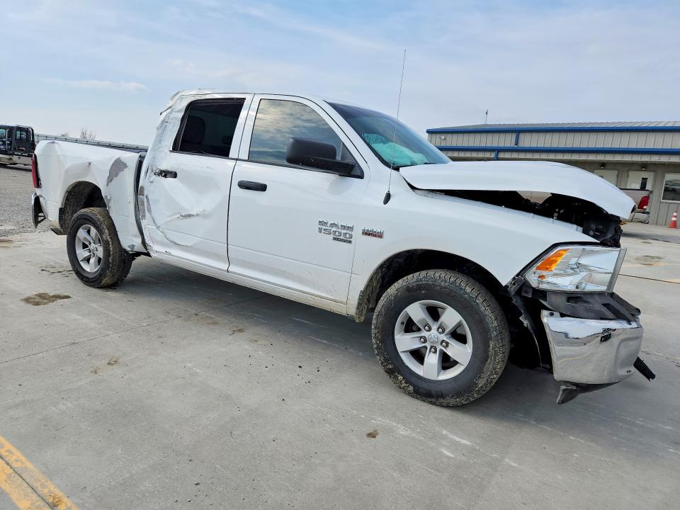 47570586 :رقم المزاد ، 1C6RR7KT8KS677485 vin ، 2019 Ram 1500 Classic مزاد بيع