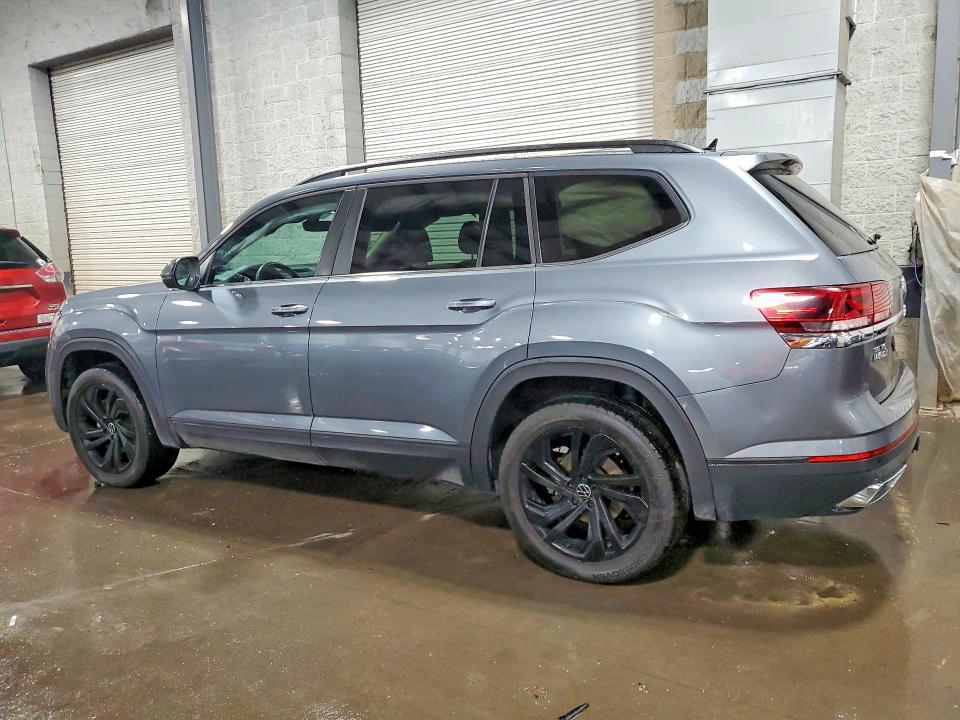 46690016 :رقم المزاد ، 1V2KR2CA9NC538389 vin ، 2022 Volkswagen Atlas مزاد بيع