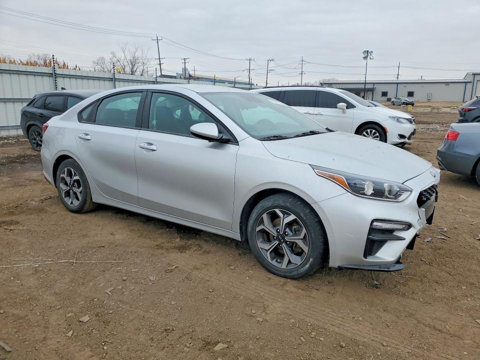 2020 Kia Forte მანქანა იყიდება აუქციონზე, vin: 3KPF24ADXLE176076, აუქციონის ნომერი: 79567955