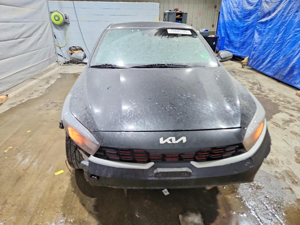 2023 Kia Forte მანქანა იყიდება აუქციონზე, vin: 3KPF54AD6PE655737, აუქციონის ნომერი: 79880725