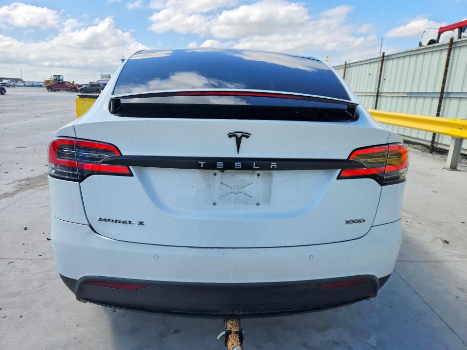 2018 Tesla Model X მანქანა იყიდება აუქციონზე, vin: 5YJXCAE29JF103734, აუქციონის ნომერი: 45674136