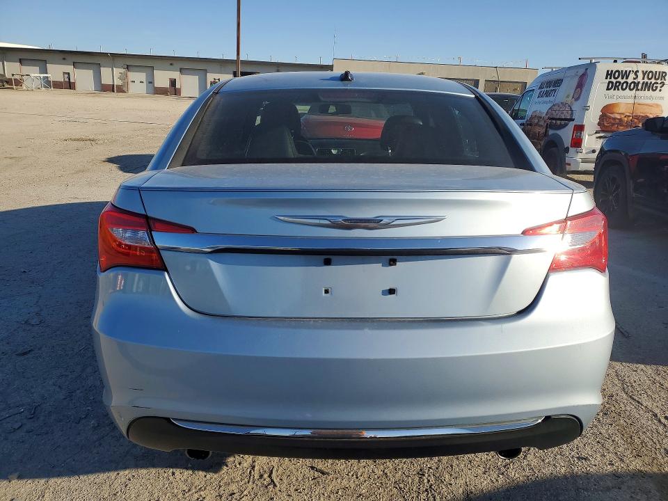 Продажа на аукционе авто 2014 Chrysler 200, vin: 1C3CCBCG2EN172909, номер лота: 45526396