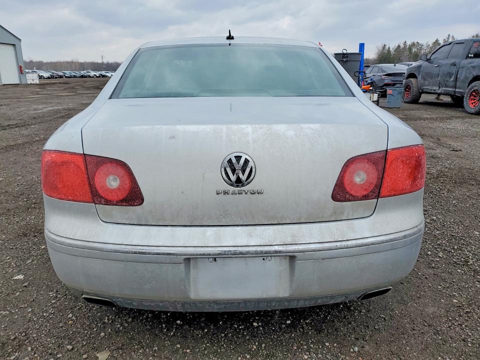 2004 Volkswagen Phaeton მანქანა იყიდება აუქციონზე, vin: WVWAF63D448008355, აუქციონის ნომერი: 46094116