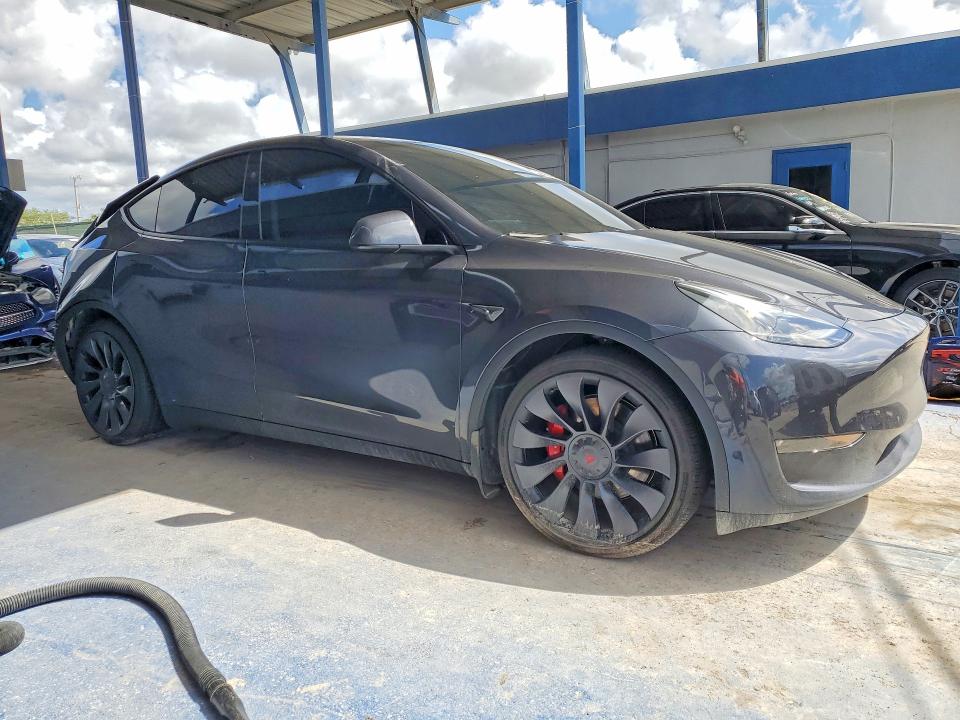 79470455 :رقم المزاد ، 7SAYGDEF1RA274504 vin ، 2024 Tesla Model Y مزاد بيع